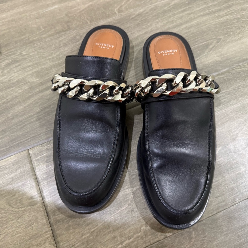 Authentic Givenchy Black Leather  mules - Picture 4 of 6
